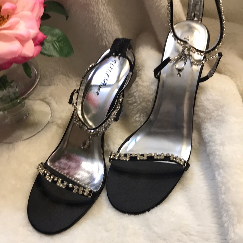 🌟Holiday sequenced shoes NWOT